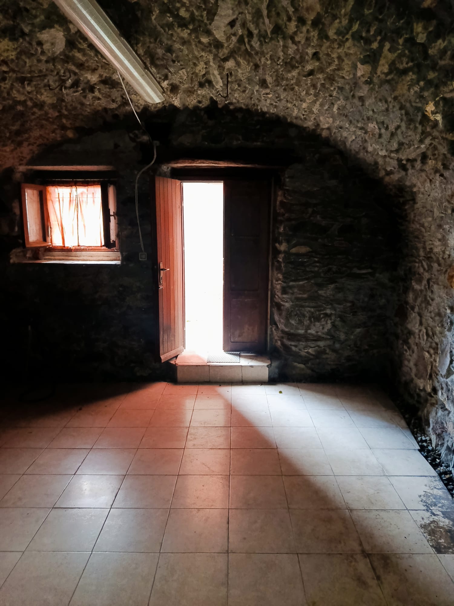 Apartment renovated a few steps from Lake Como