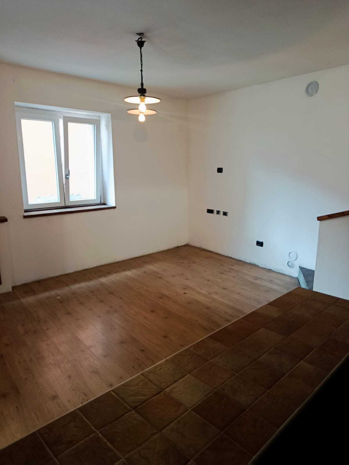 Apartment renovated a few steps from Lake Como