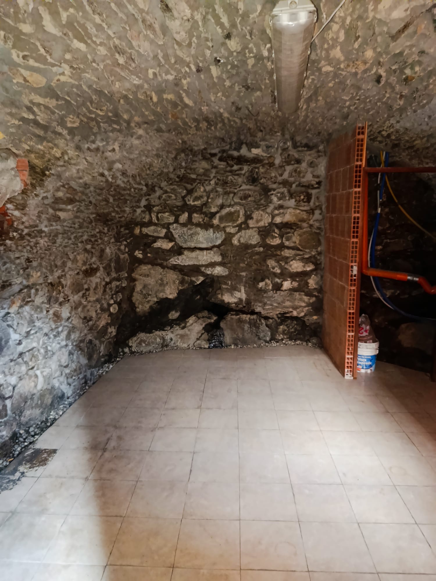 Apartment renovated a few steps from Lake Como