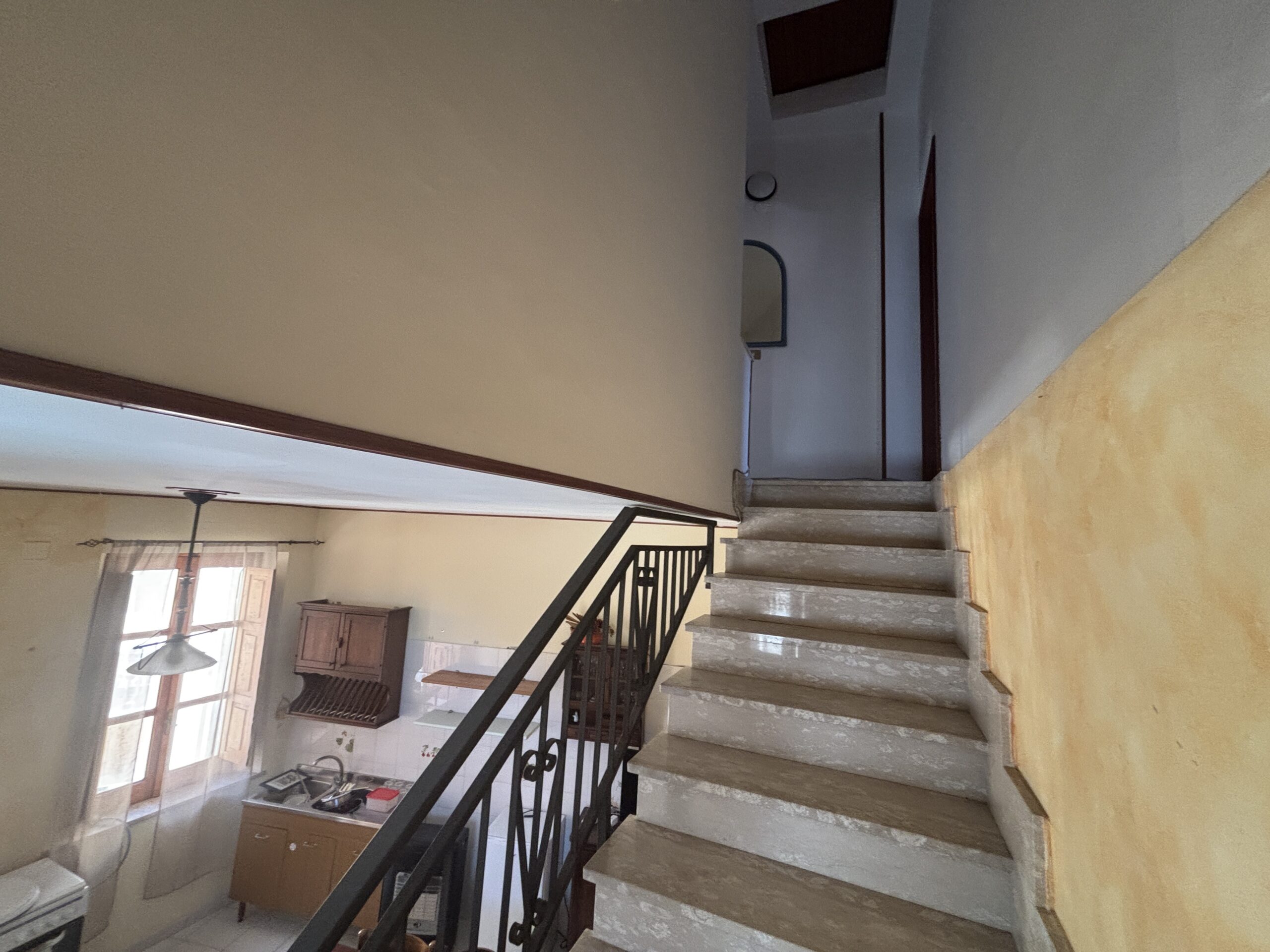 A charming property in the heart of Tortora’s historic centre