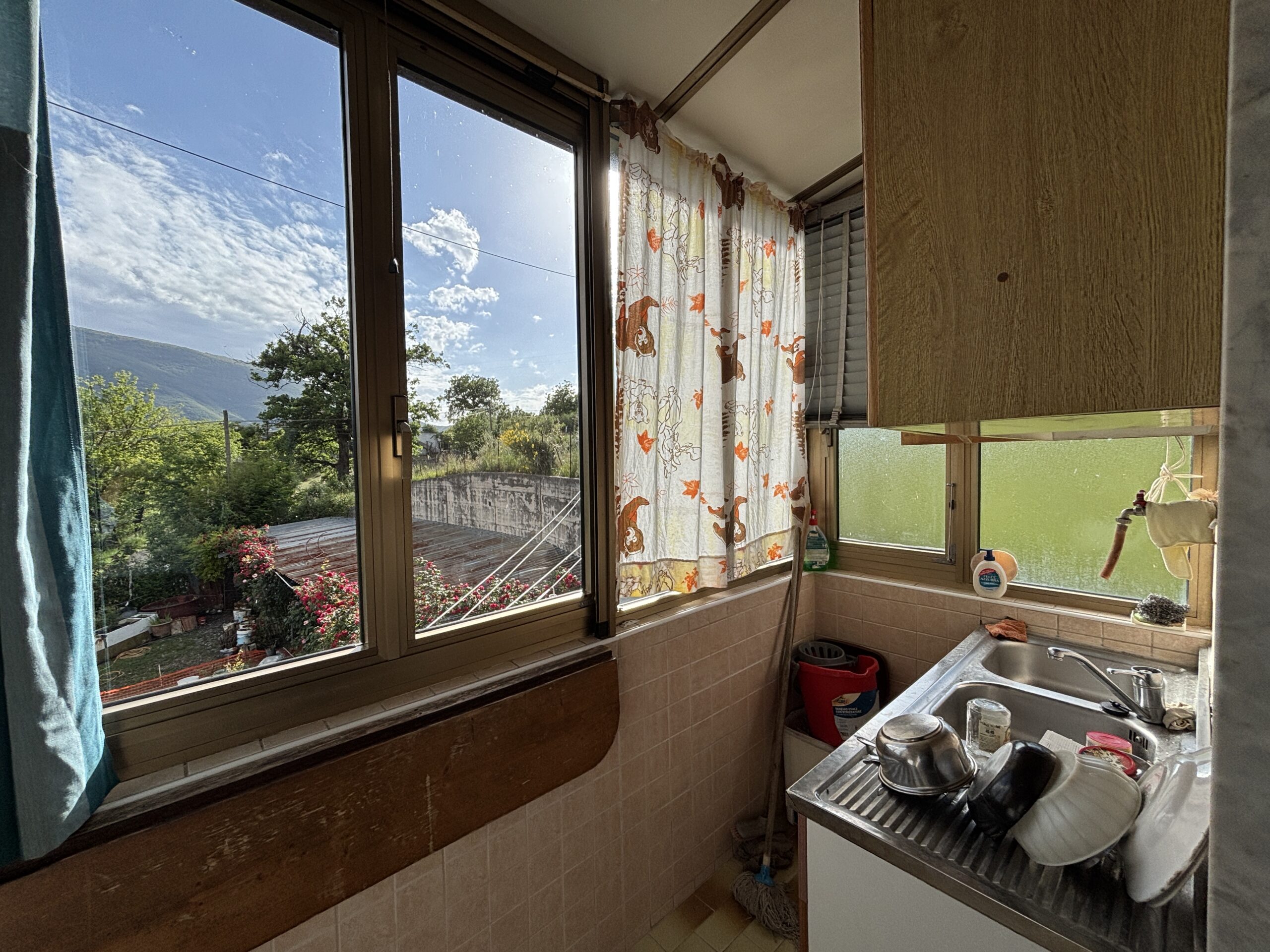 Appartamento con terrazza e vista sulle montagne a Rivello