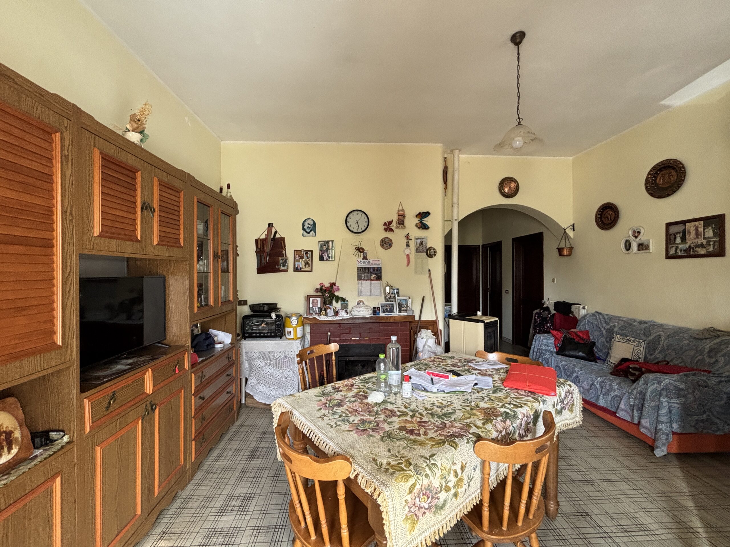 Appartamento con terrazza e vista sulle montagne a Rivello