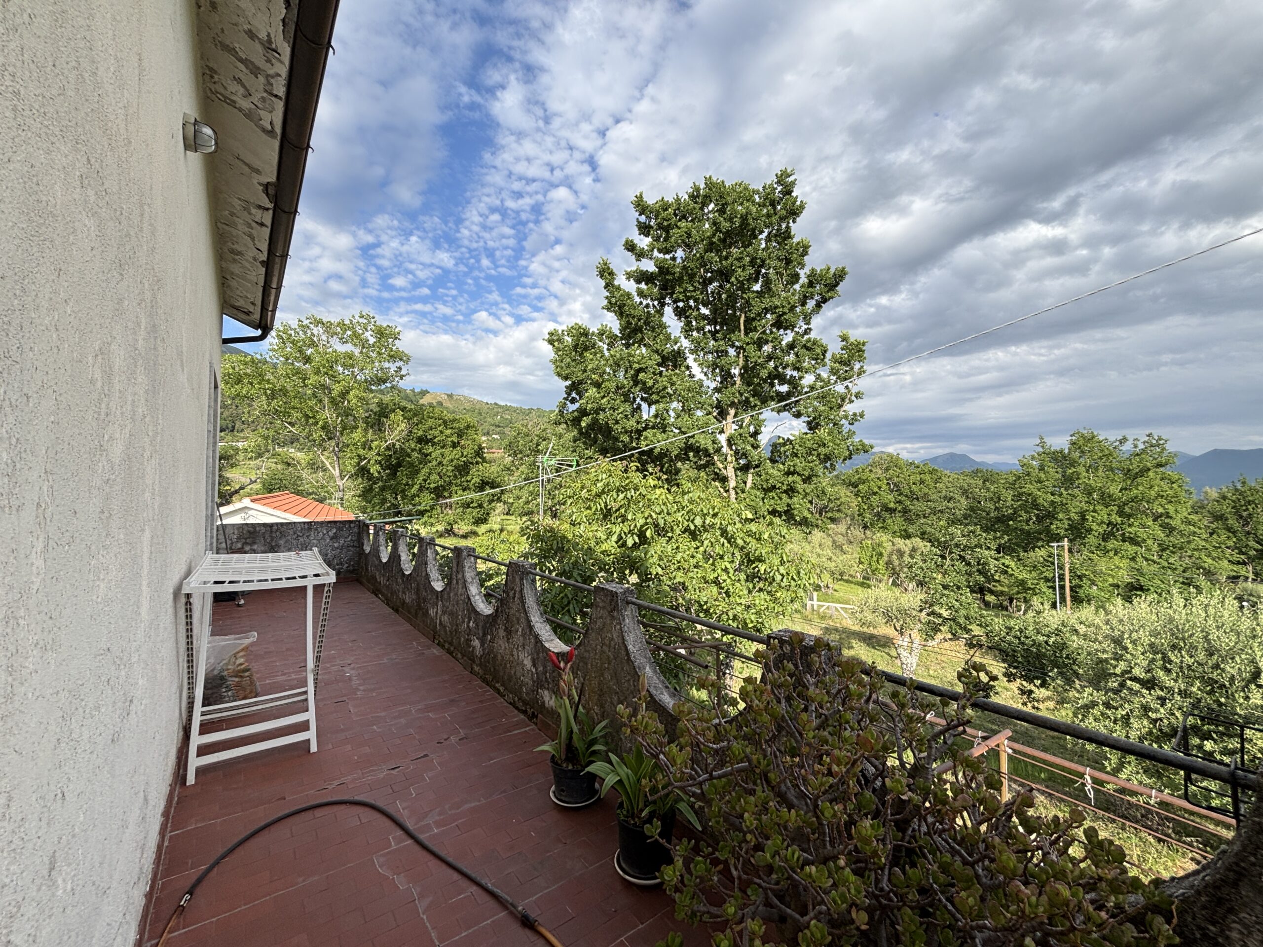 Appartamento con terrazza e vista sulle montagne a Rivello