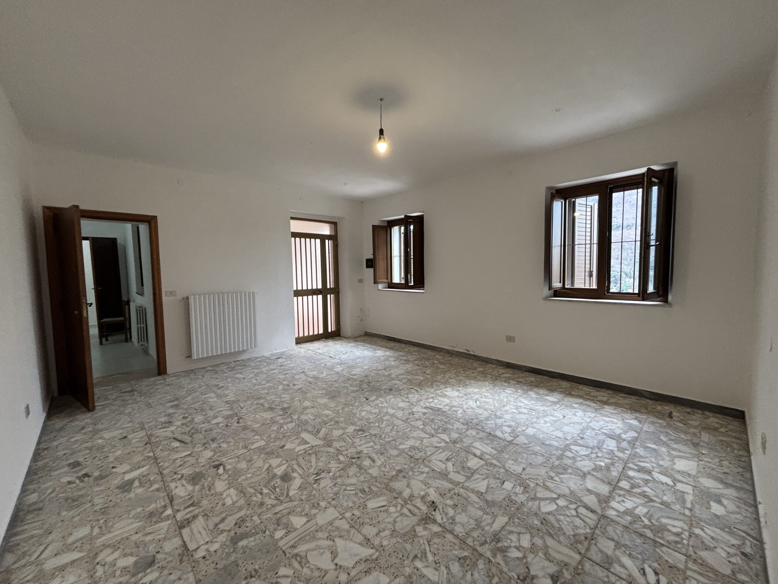 Ampia casa già pronta a Galdo, con garage