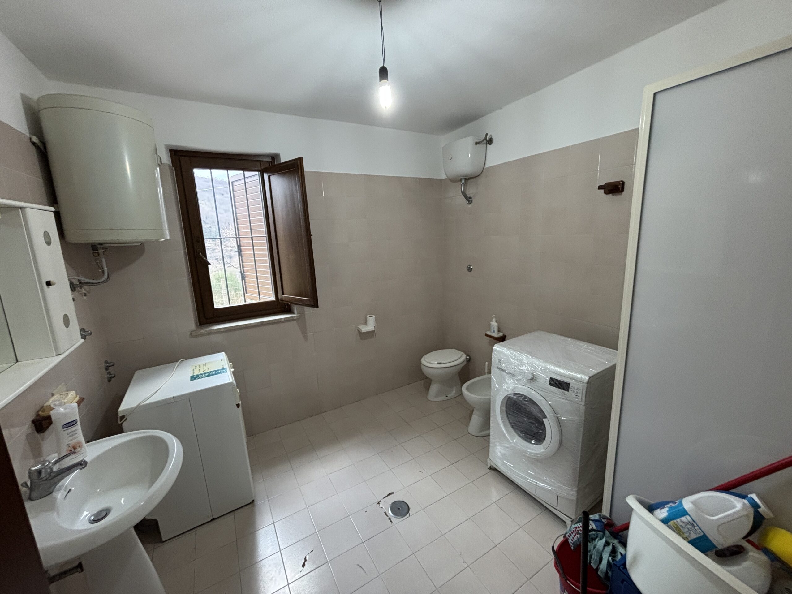 Ampia casa già pronta a Galdo, con garage