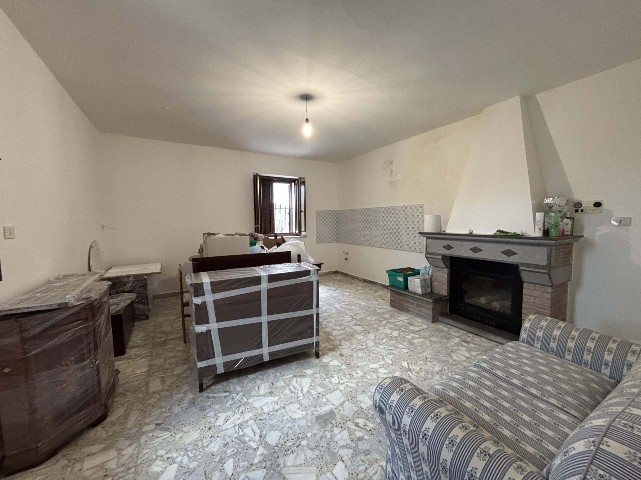 Ampia casa già pronta a Galdo, con garage