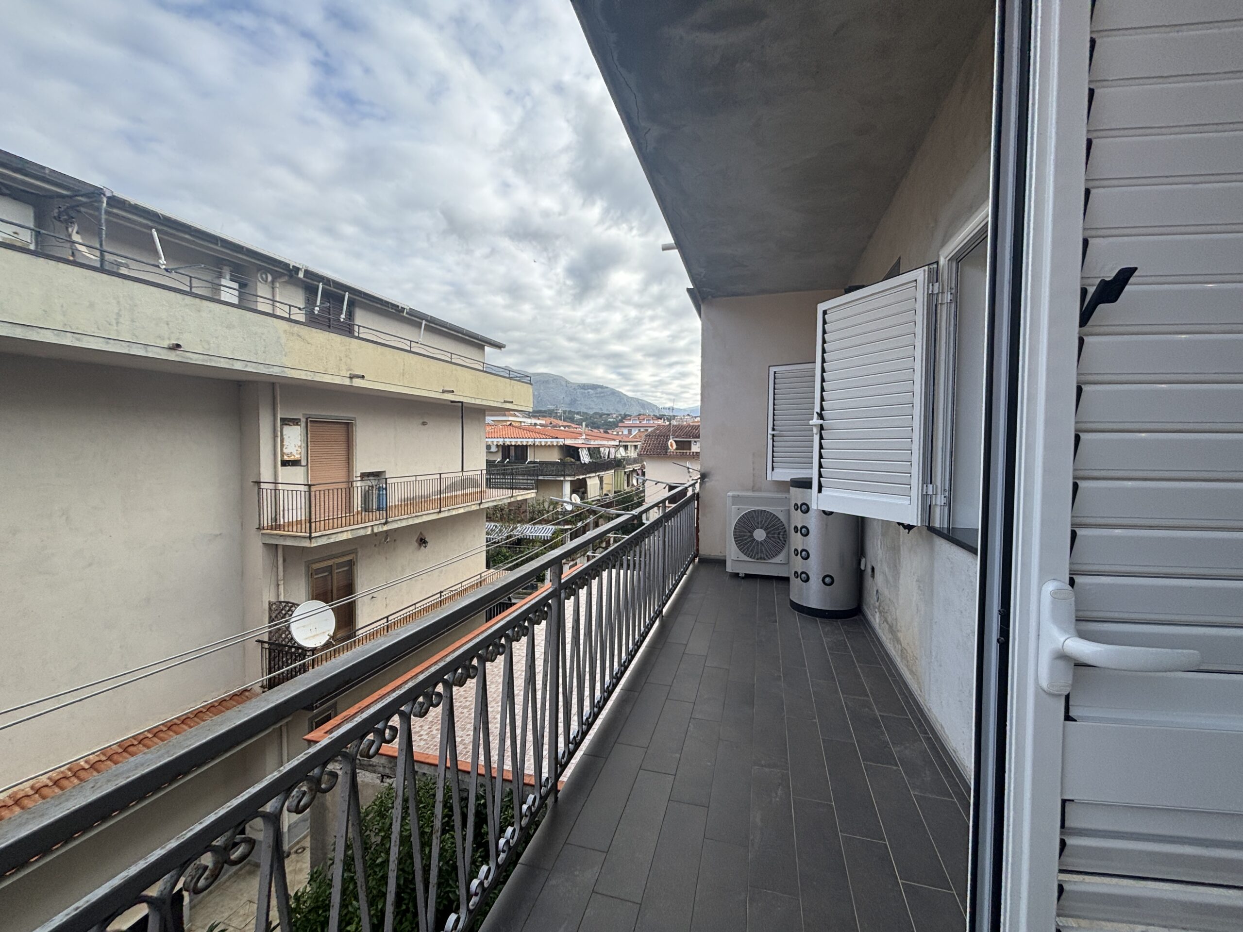 A fully equipped flat, ready to move into