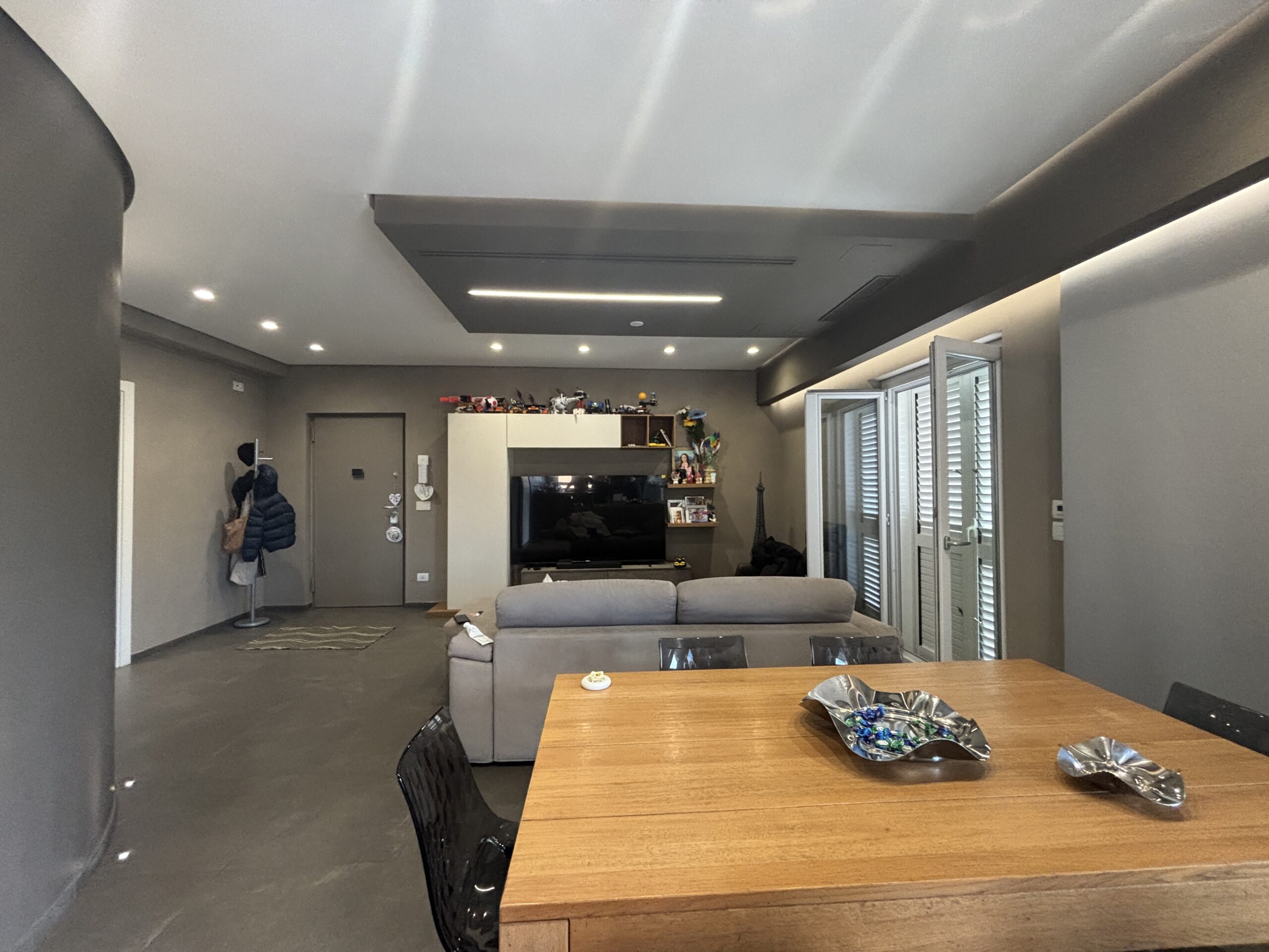 A fully equipped flat, ready to move into