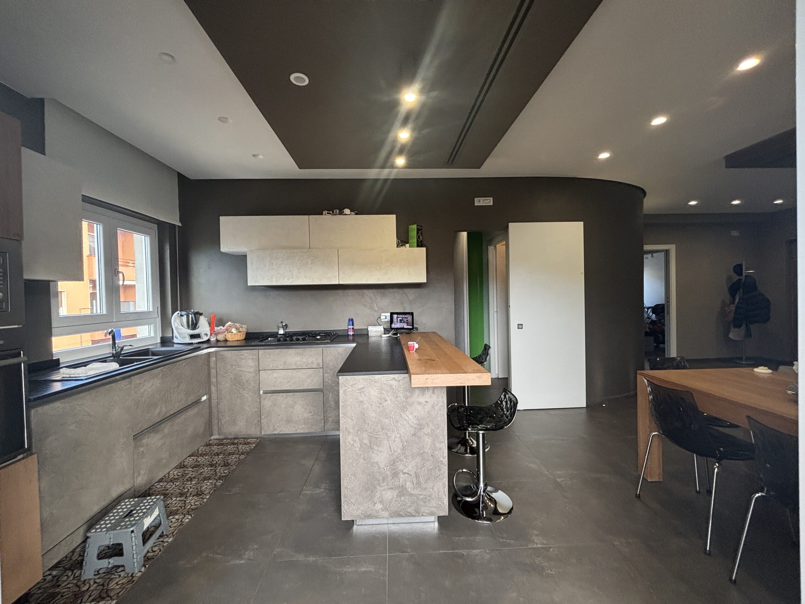 A fully equipped flat, ready to move into