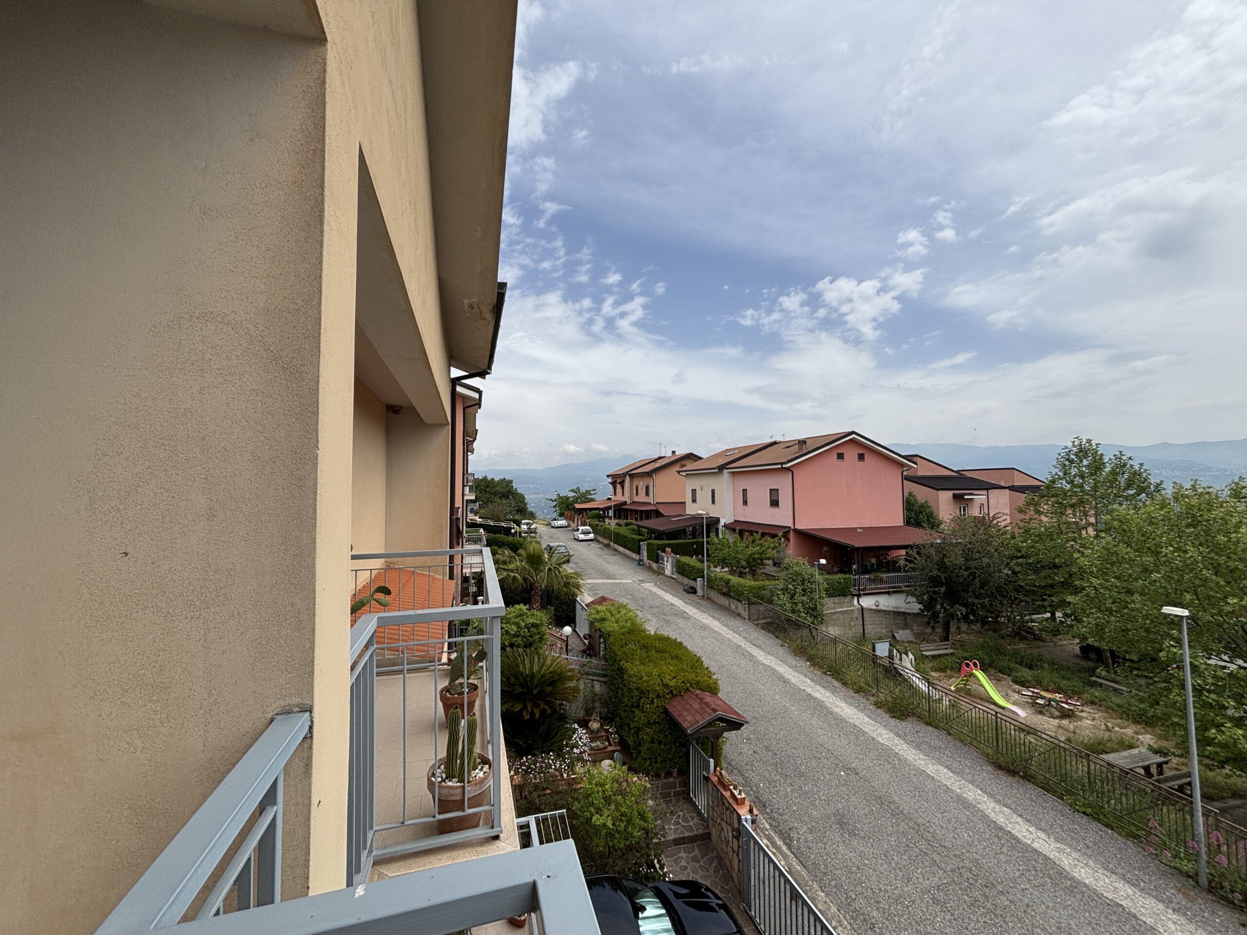 Ampia proprietà, con giardino e arredi di alta qualità