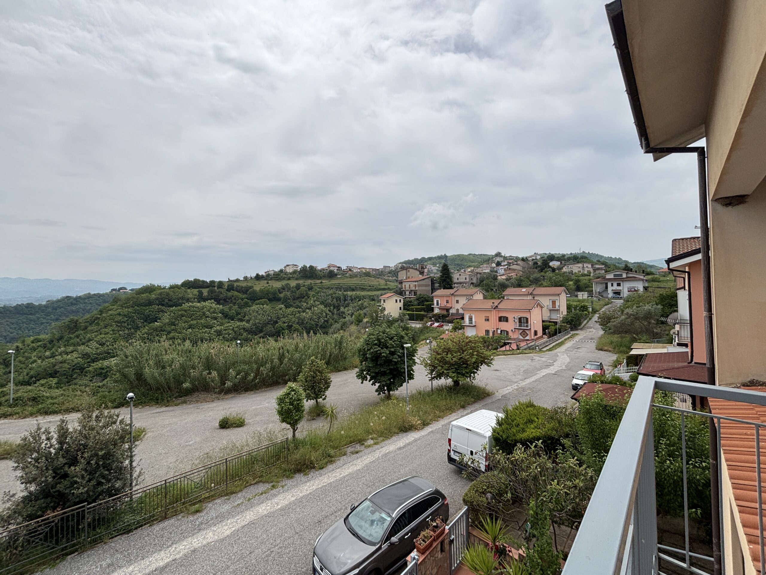 Ampia proprietà, con giardino e arredi di alta qualità