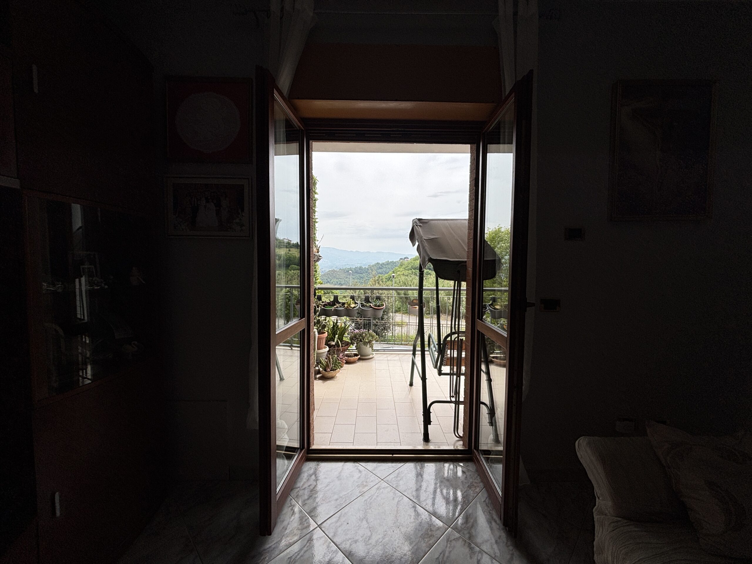 Ampia proprietà, con giardino e arredi di alta qualità