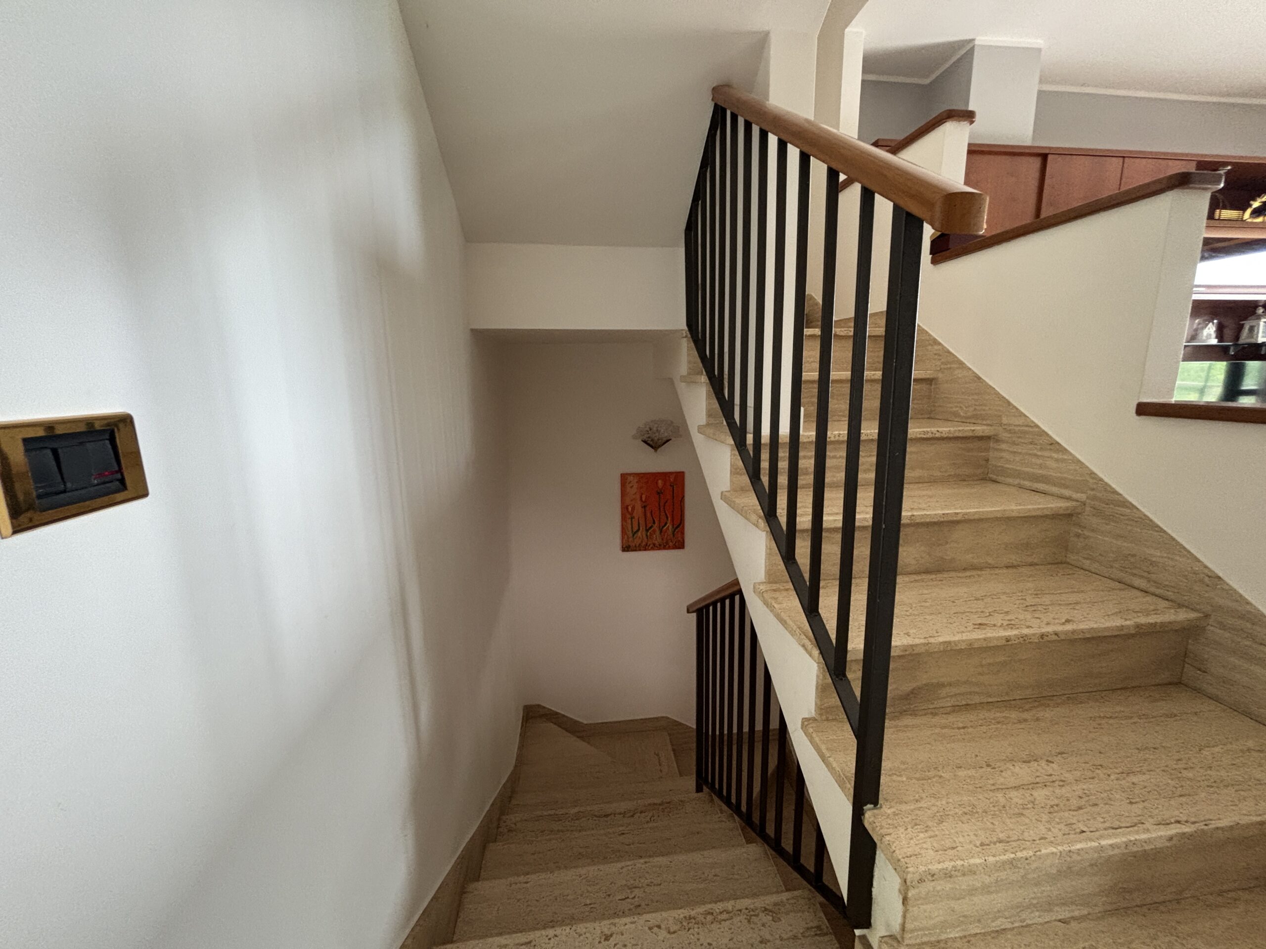 Ampia proprietà, con giardino e arredi di alta qualità