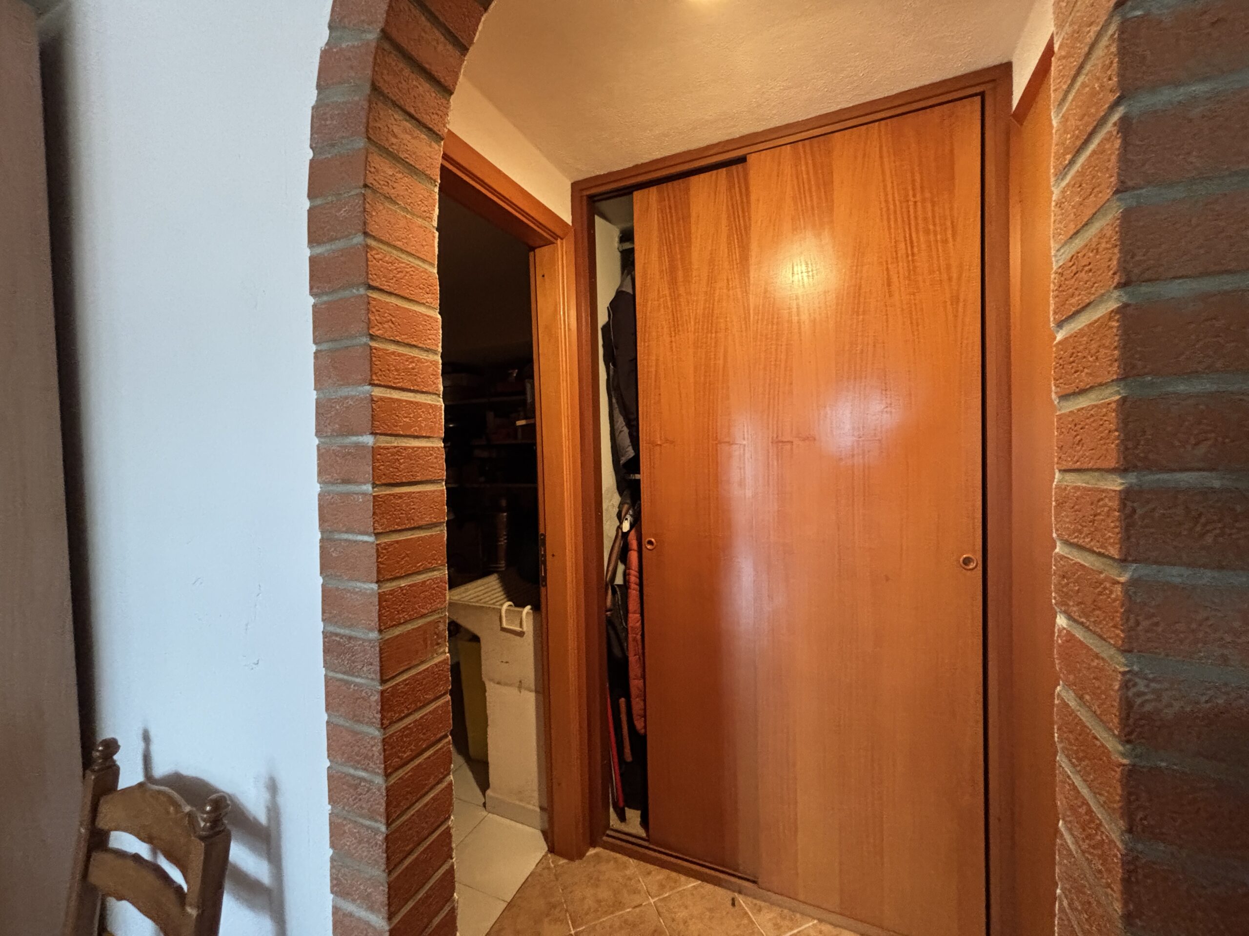 Ampia proprietà, con giardino e arredi di alta qualità