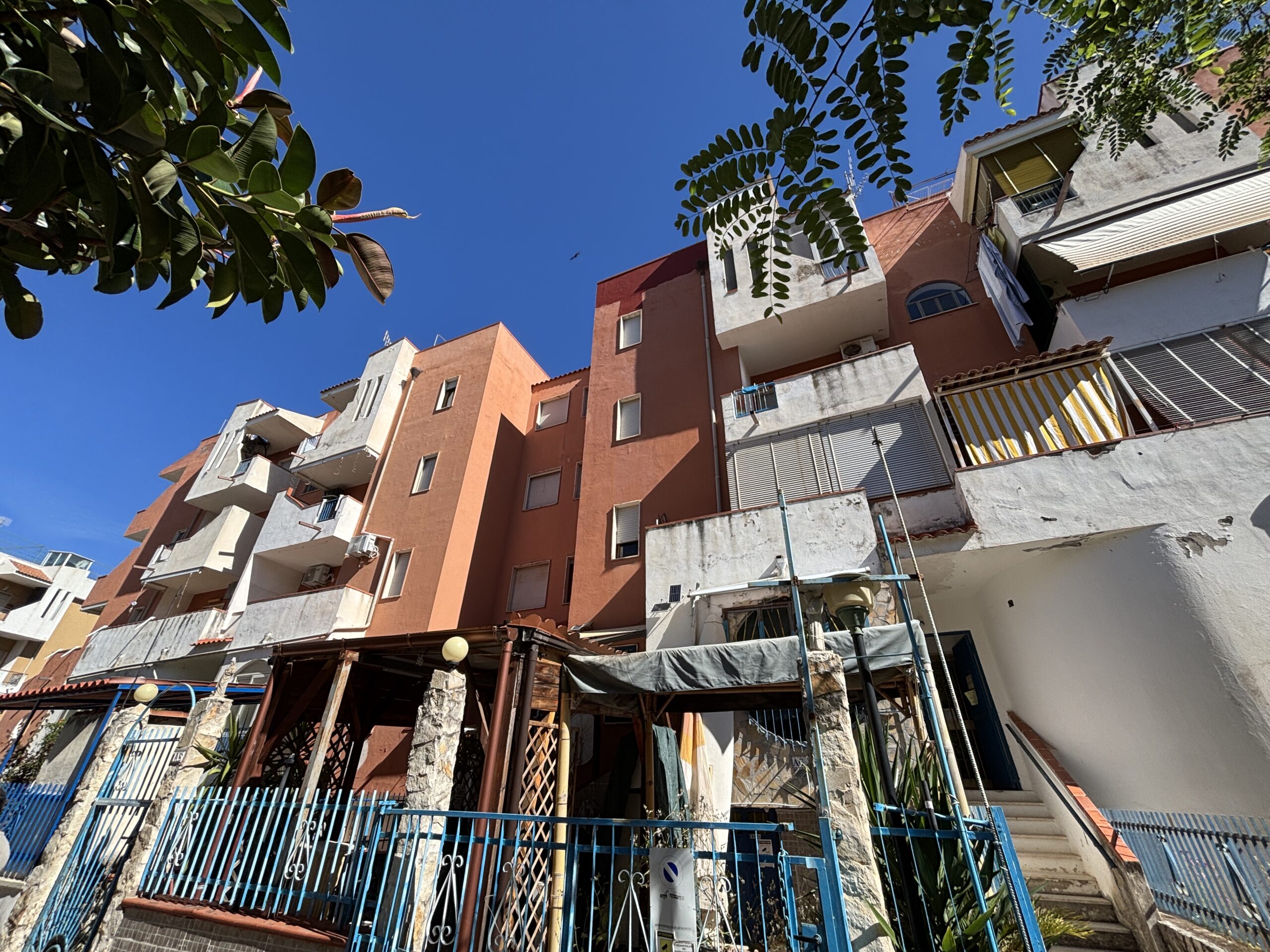 A flat on the third floor with a fantastic terrace