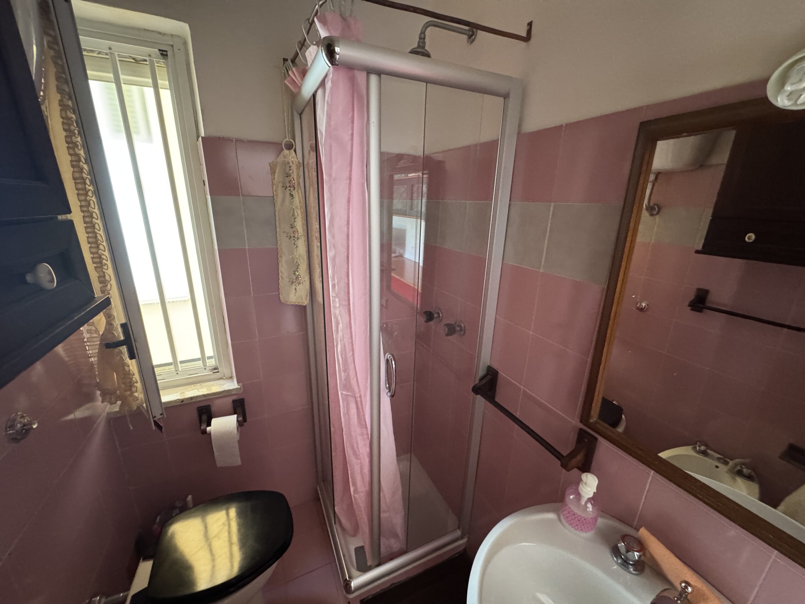 A comfortable flat 250 metres from the sea