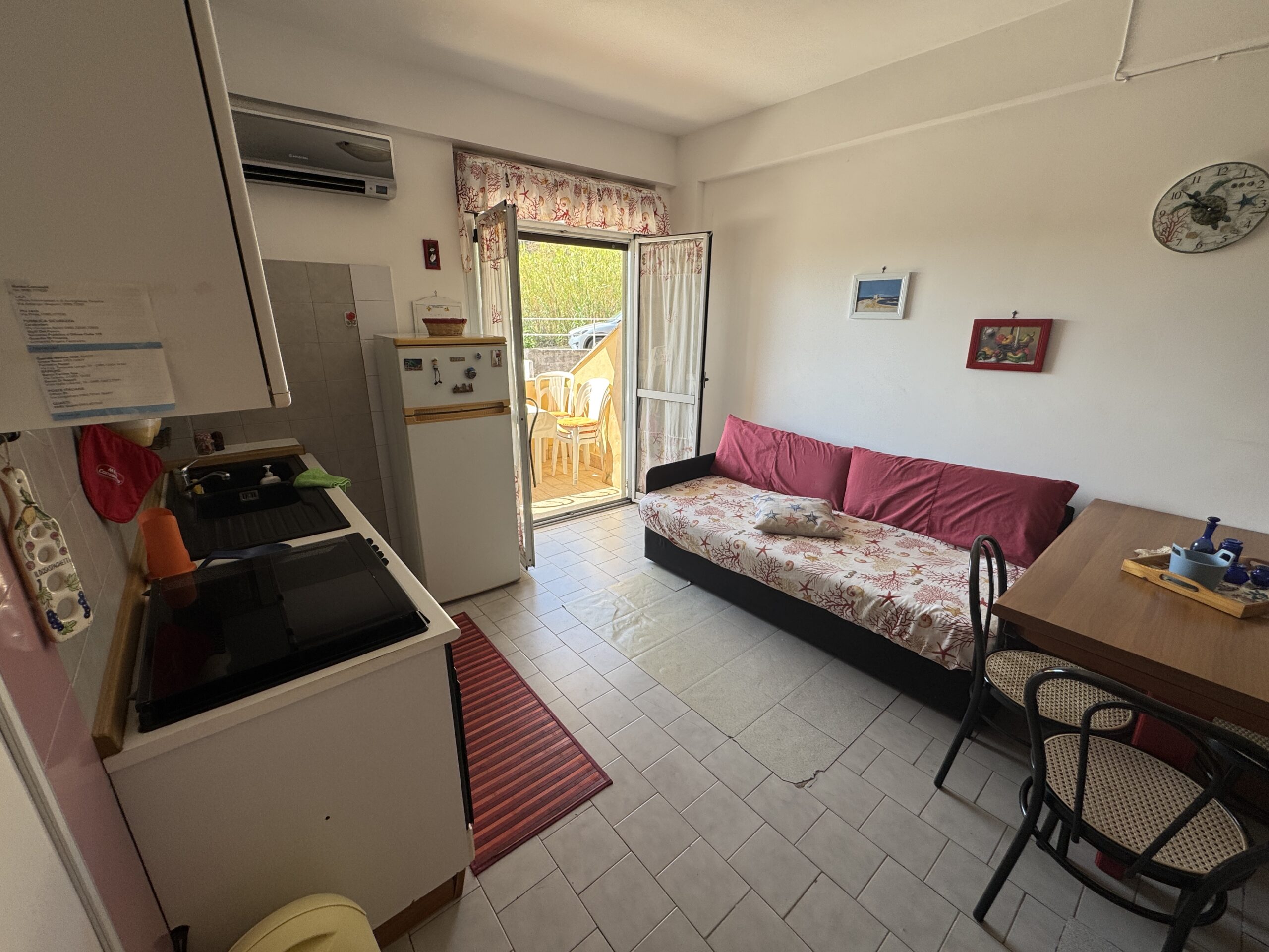 A comfortable flat 250 metres from the sea