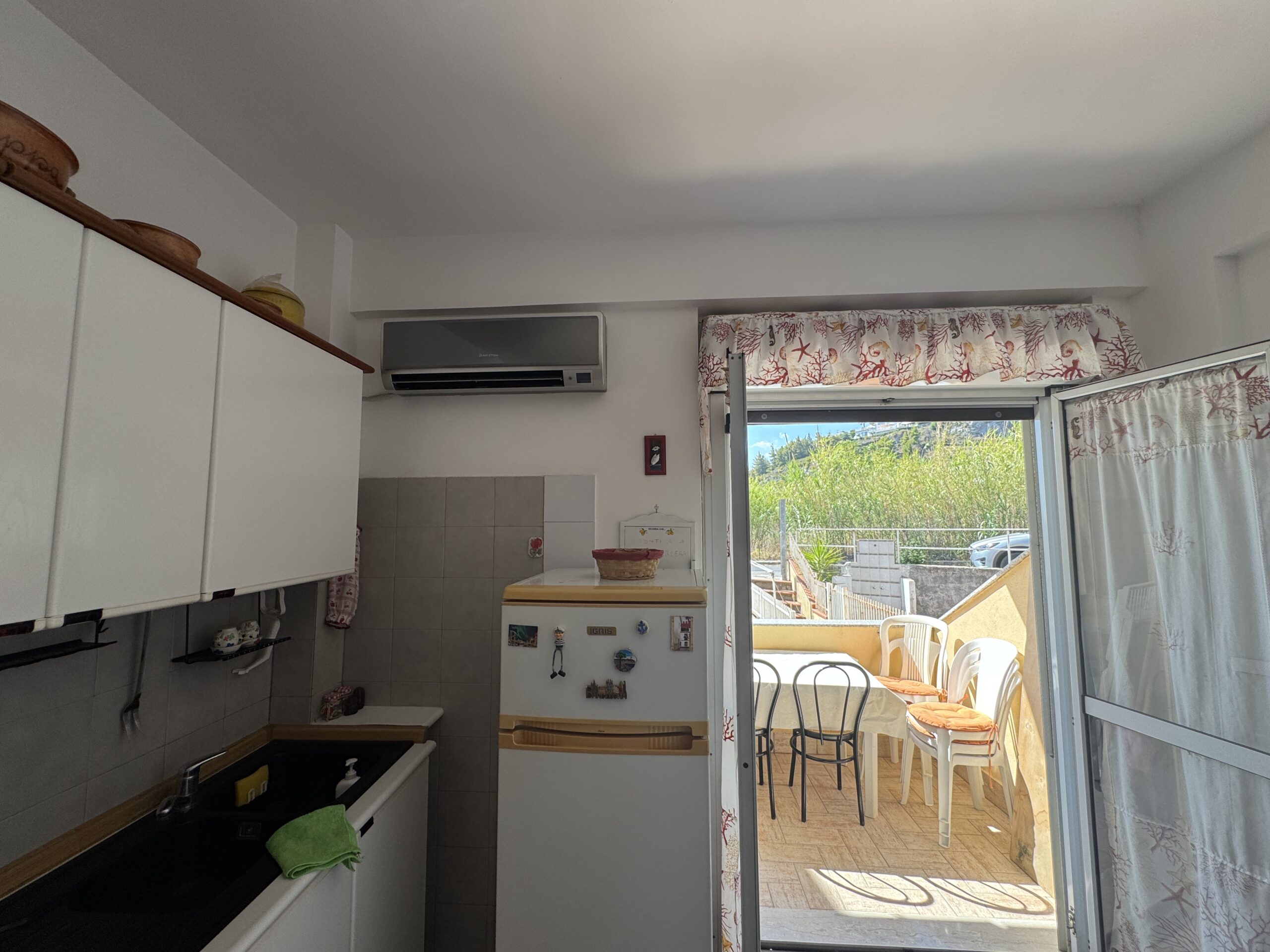 A comfortable flat 250 metres from the sea