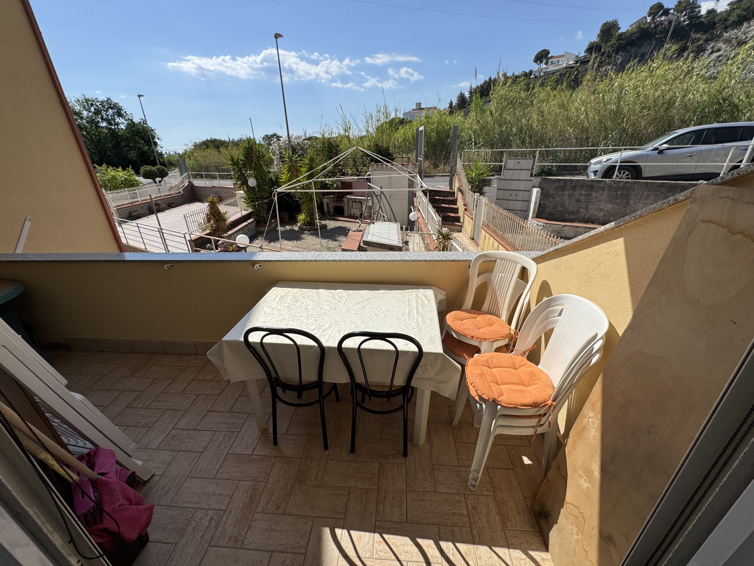 A comfortable flat 250 metres from the sea