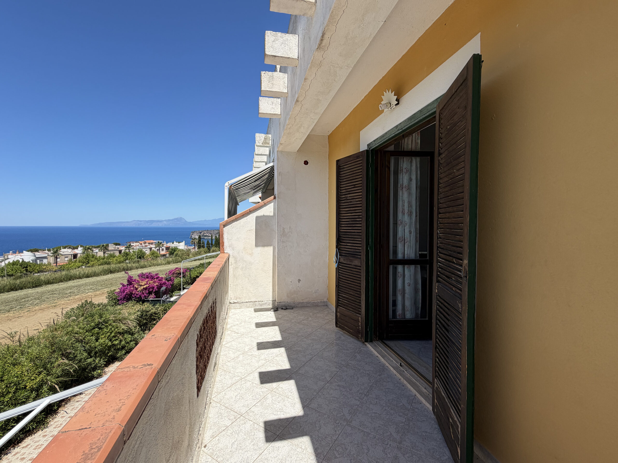 Appartamento con balcone e vista sul mare a San Nicola Arcella
