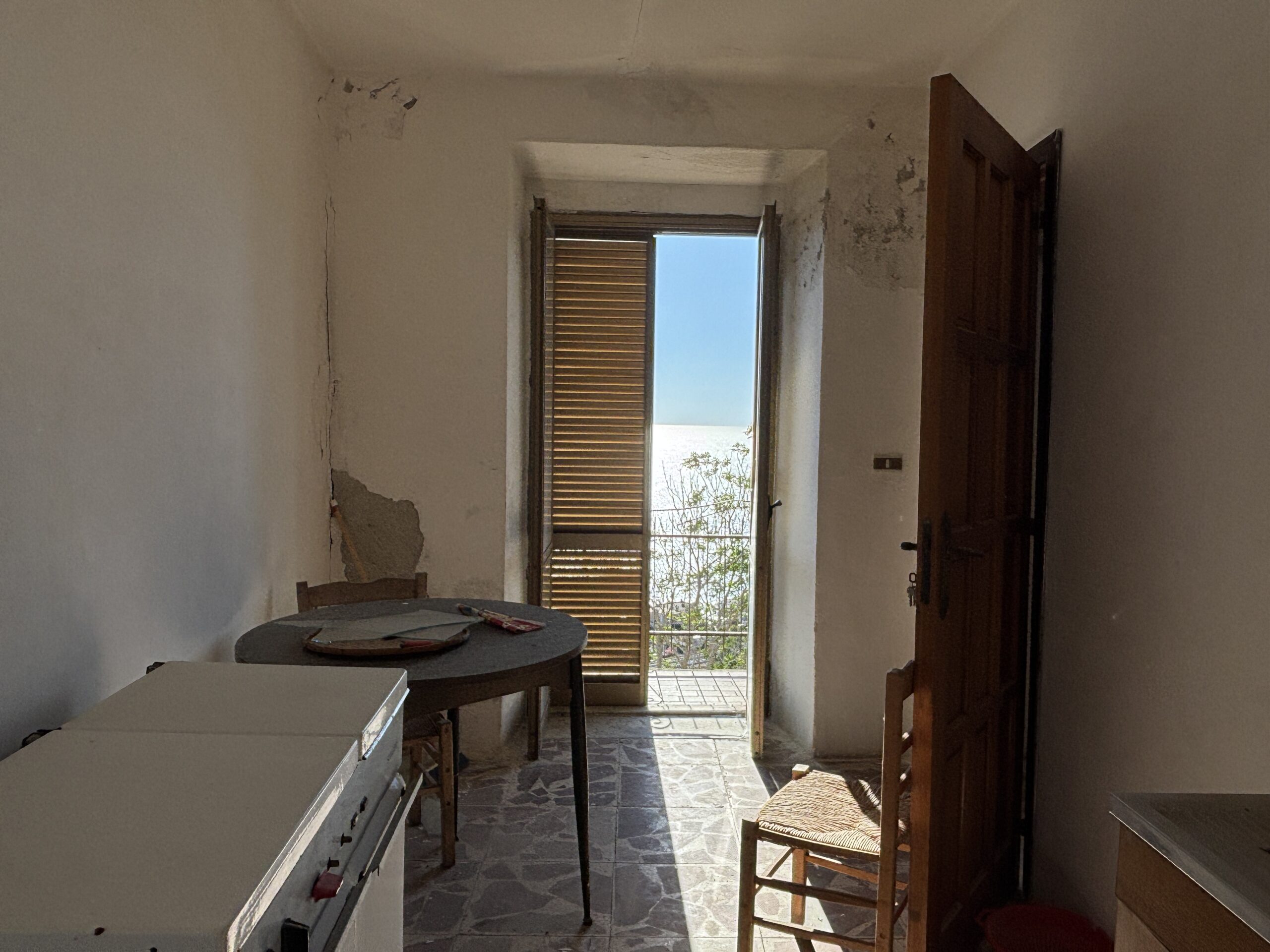 Casa con balconi sul mare ad Acquappesa