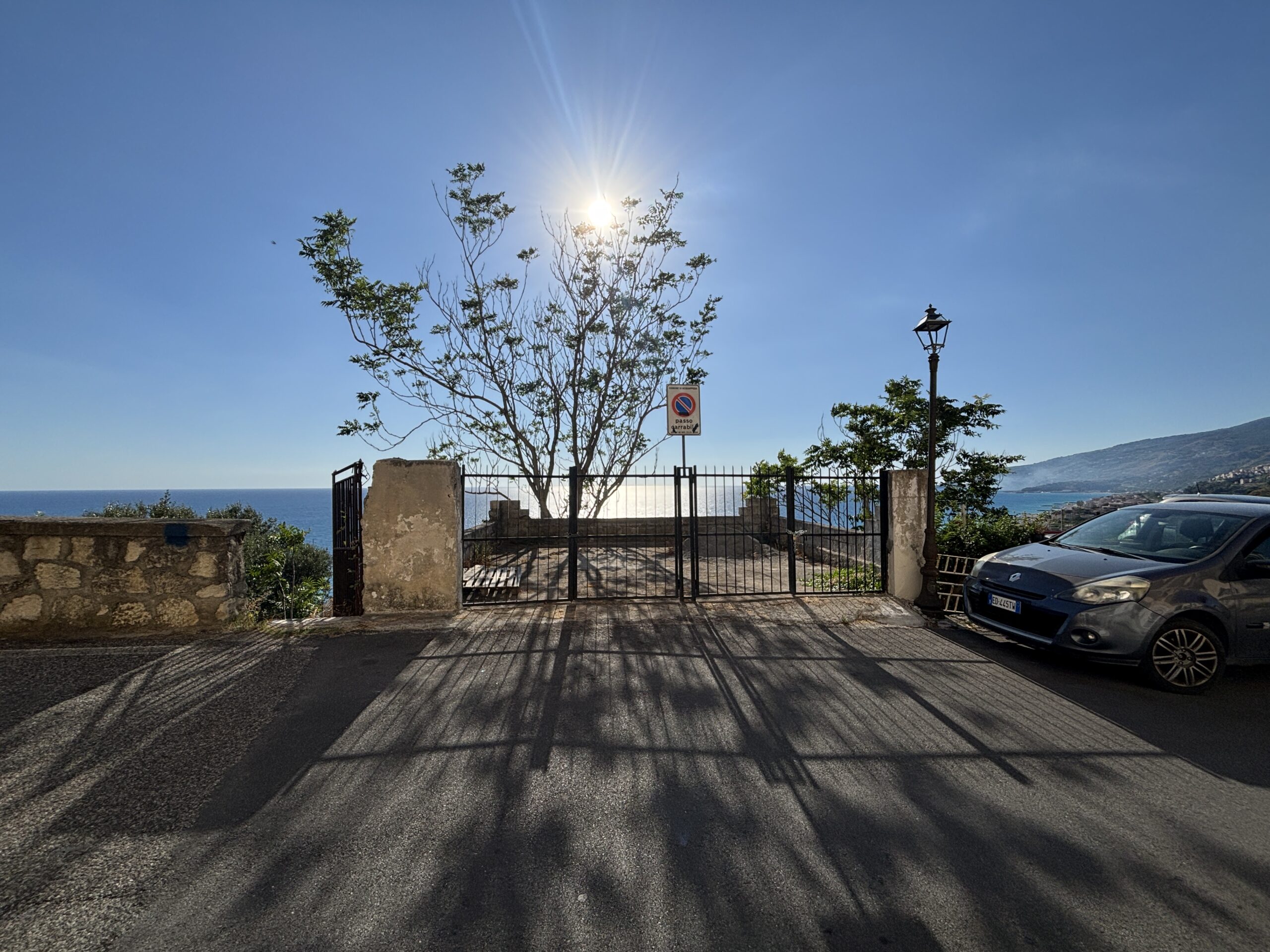 Casa con balconi sul mare ad Acquappesa