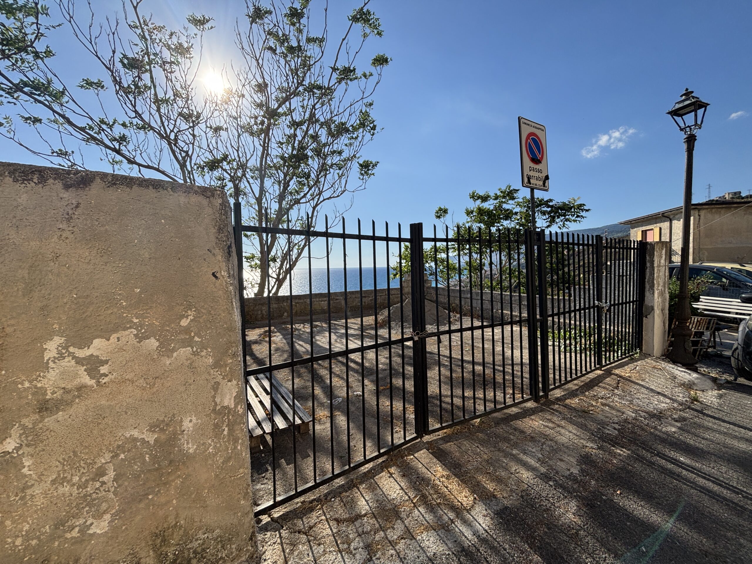 Casa con balconi sul mare ad Acquappesa