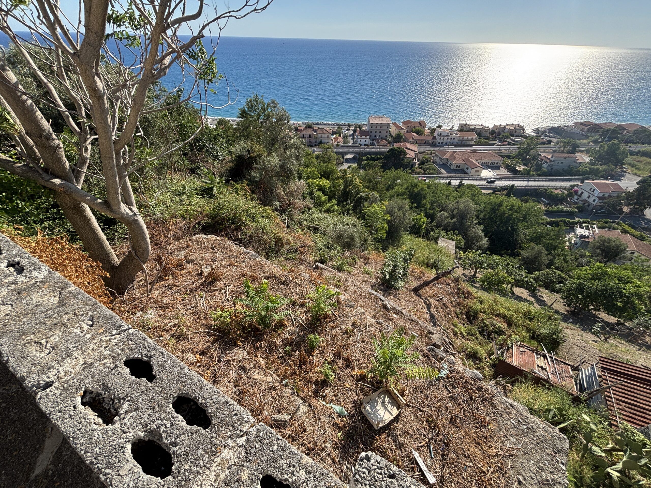 Casa con balconi sul mare ad Acquappesa