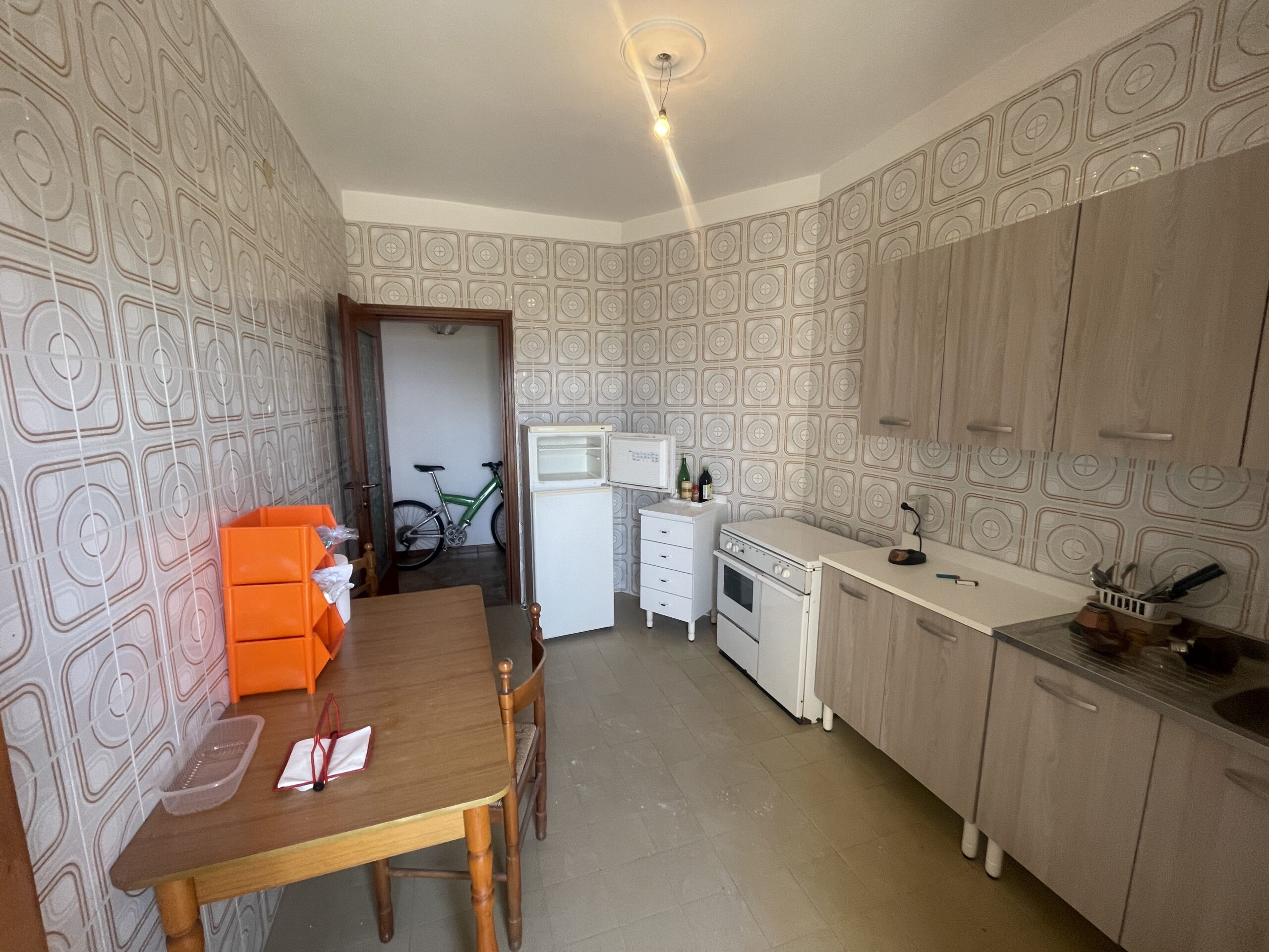 A flat on the second floor with a sea view in Torremezzo